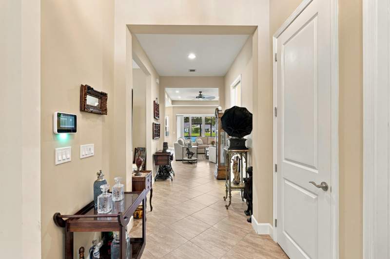 2 bedroom Single Family Residence at 16159 Melogold Drive, Groves Of Westlake, The Acreage — photo 4