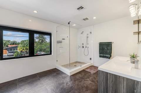 2408 NE 17th Terrace, Wilton Manors FL - photo 24 of 65