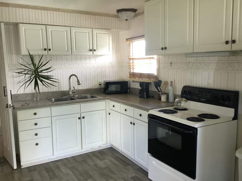 1 bedroom Mobile Home at 4022 88th Place, Parry Trailer Village, Boynton Beach — photo 4