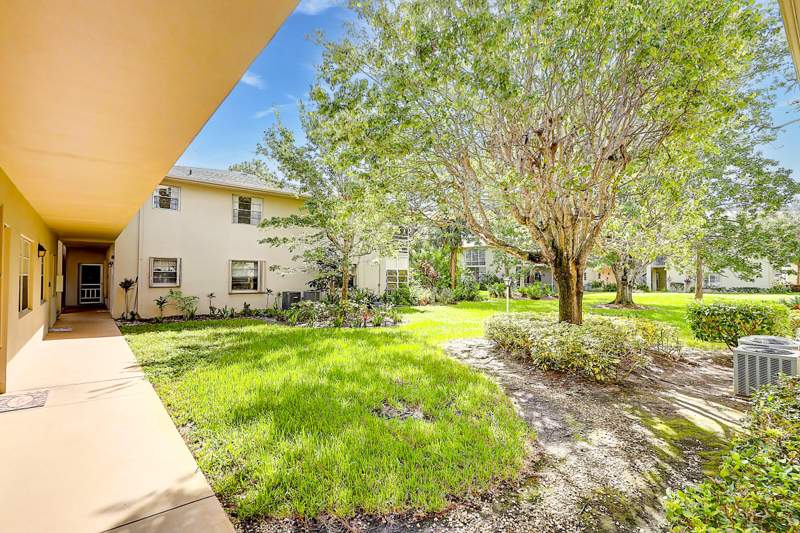 2 bedroom Condominium at 33 Lake Vista Trail #206, Vista St Lucie Buildings 9 Thru 20, Port St. Lucie — photo 3