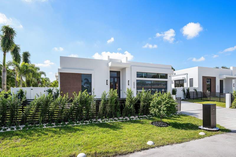 5 bedroom Single Family Residence at 696 Hastings Street, Delray Manor, Boca Raton — photo 2