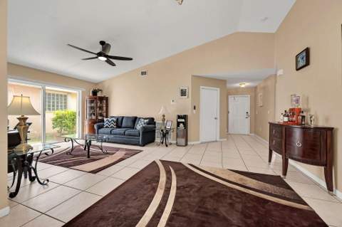 7757 NW 25th Street, Margate FL - photo 6 of 37