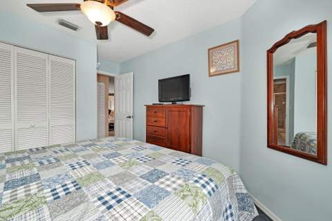 7757 NW 25th Street, Margate FL - photo 10 of 37