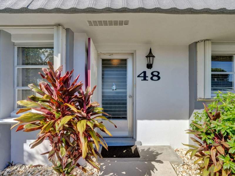 2 bedroom Villa at 2886 Fernley Drive #48, Cresthaven Condo Townhomes Sec 1, West Palm Beach — photo 3