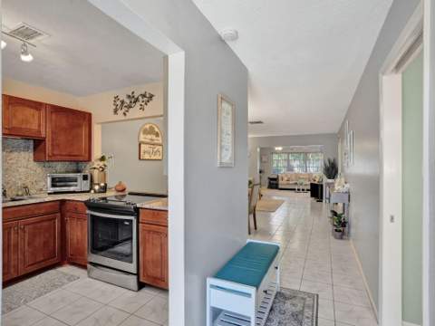 2886 Fernley Drive #48, West Palm Beach FL - photo 9 of 50