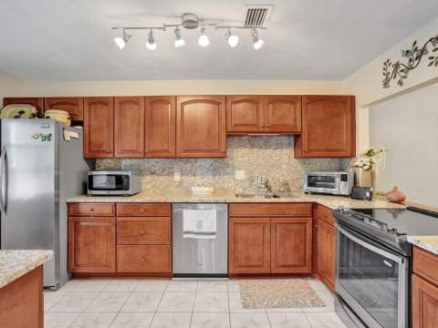 2886 Fernley Drive #48, West Palm Beach FL - photo 10 of 50
