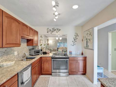2886 Fernley Drive #48, West Palm Beach FL - photo 11 of 50
