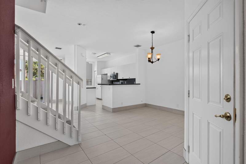 3 bedroom Townhouse at 4040 NW 90th Way, Beulah Pentecostal, Sunrise — photo 4