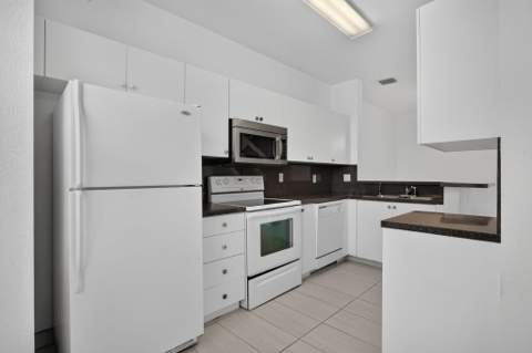 4040 NW 90th Way, Sunrise FL - photo 8 of 32
