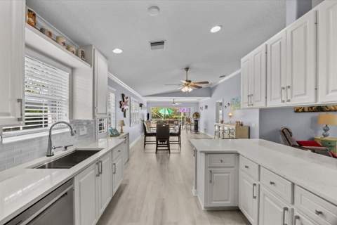 11262 SW Pembroke Drive, Port St. Lucie FL - photo 13 of 56