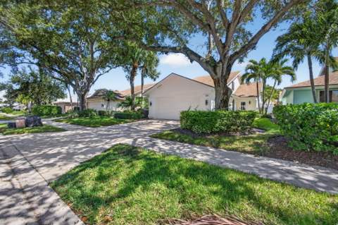 325 Leeward Drive, Jupiter FL - photo 7 of 61