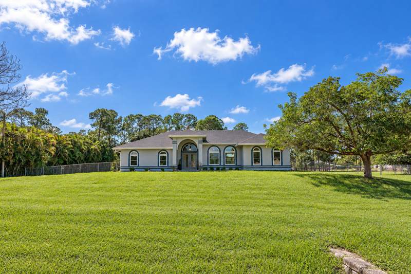 4 bedroom Single Family Residence at 17226 79th Court, The Acreage, The Acreage — photo 2