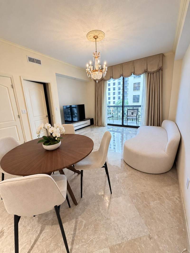 1 bedroom Condominium at 801 S Olive Avenue #1027, One City Plaza Condo, West Palm Beach — photo 2
