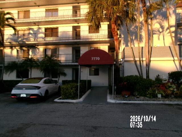 2 bedroom Condominium at 7770 Tahiti Lane, Sunrise Of Palm Beach Condo 1,2,3,4, 14 And 17, Greenacres — photo 2