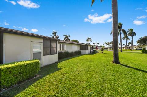 2868 Ashley Drive #C, West Palm Beach FL - photo 23 of 25