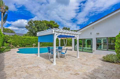 4561 Oak Tree Court, Delray Beach FL - photo 17 of 56