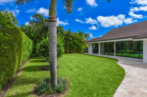 4561 Oak Tree Court, Delray Beach FL - photo 20 of 56