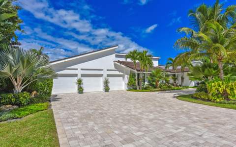 4561 Oak Tree Court, Delray Beach FL - photo 6 of 56