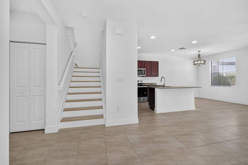4 bedroom Single Family Residence at 4009 Sequoia Place, Mediterranea, Riviera Beach — photo 3