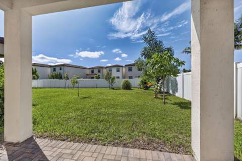4009 Sequoia Place, Riviera Beach FL - photo 22 of 25