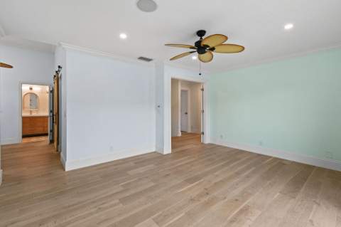104 Intracoastal Circle, Tequesta FL - photo 23 of 50