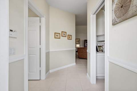 8558 SE Retreat Drive, Hobe Sound FL - photo 6 of 44