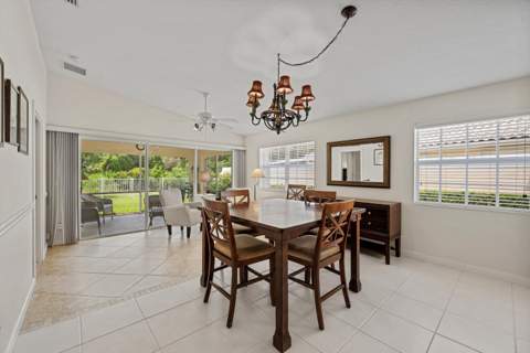 8558 SE Retreat Drive, Hobe Sound FL - photo 16 of 44