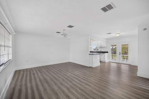 1860 SE Madison Street, Stuart FL - photo 6 of 24