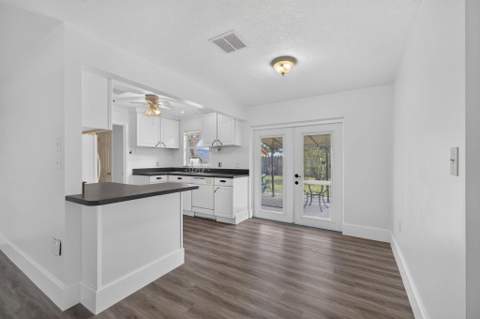 1860 SE Madison Street, Stuart FL - photo 7 of 24