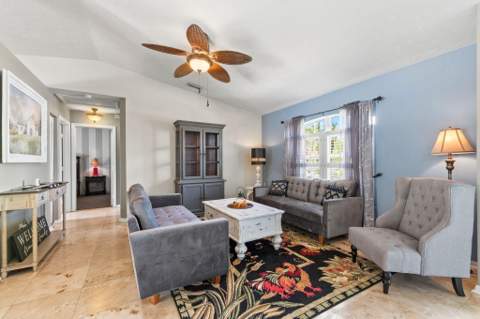 826 SW Hamberland Avenue, Port St. Lucie FL - photo 11 of 37