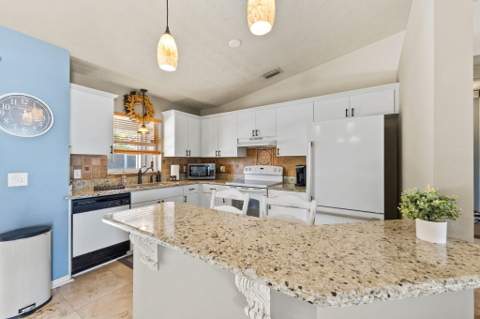 826 SW Hamberland Avenue, Port St. Lucie FL - photo 18 of 37