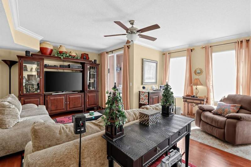 3 bedroom Condominium at 6918 W Sample Road #6918, Cypress Pointe At Coral Springs, Coral Springs — photo 5