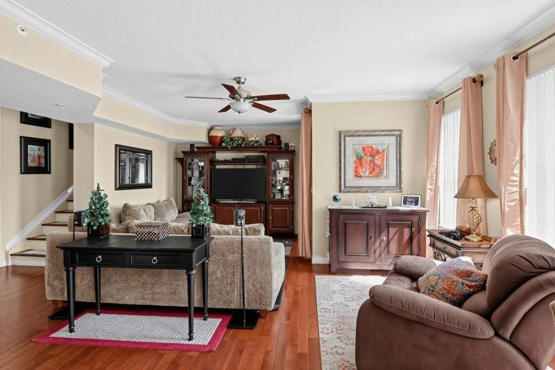 3 bedroom Condominium at 6918 W Sample Road #6918, Cypress Pointe At Coral Springs, Coral Springs — photo 3