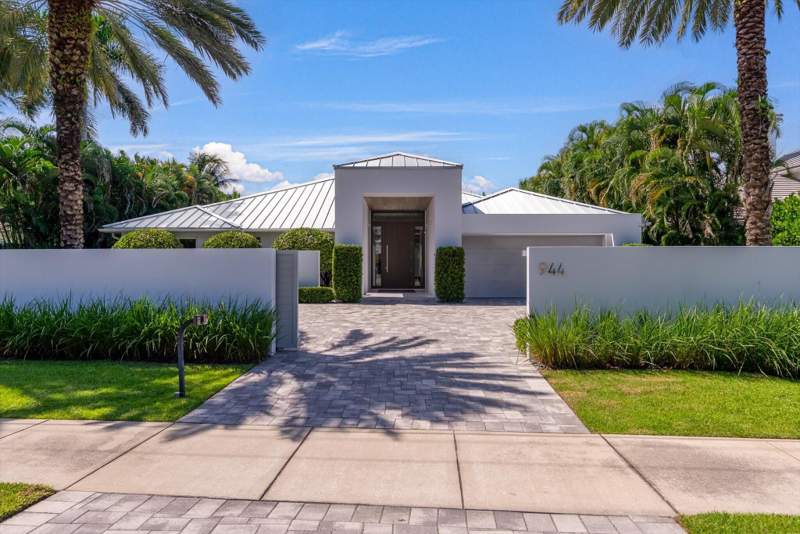 7 bedroom Single Family Residence at 944 S Ocean Boulevard, Seagate Ext, Delray Beach — photo 4