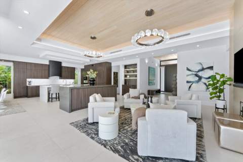 944 S Ocean Boulevard, Delray Beach FL - photo 13 of 98