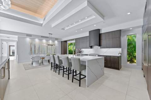944 S Ocean Boulevard, Delray Beach FL - photo 16 of 98