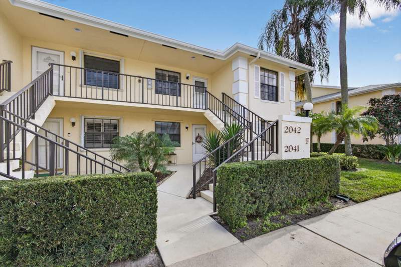 2 bedroom Condominium at 2041 Keystone Drive #F, Keystone Condo, Jupiter — photo 2
