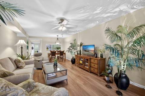 2041 Keystone Drive #F, Jupiter FL - photo 9 of 63