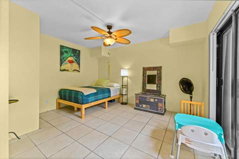 824 Springdale Circle, Palm Springs FL - photo 13 of 28