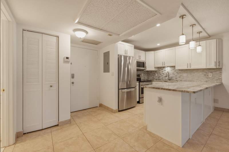 1 bedroom Condominium at 255 S Cypress Road #315, Barcelona Condo North Bldg 300, Pompano Beach — photo 4