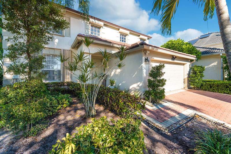 4 bedroom Single Family Residence at 1233 Avondale Lane, Avondale, West Palm Beach — photo 3