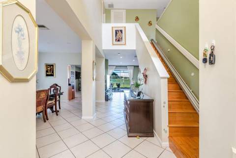 1233 Avondale Lane, West Palm Beach FL - photo 19 of 38
