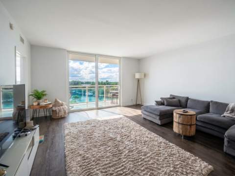 437 Golden Isles Drive #5J, Hallandale Beach FL - photo 9 of 45