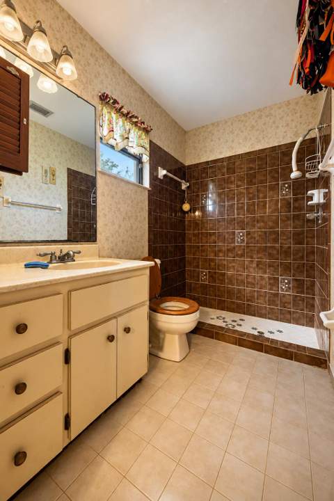 456 NW Placid Avenue, Port St. Lucie FL - photo 9 of 17
