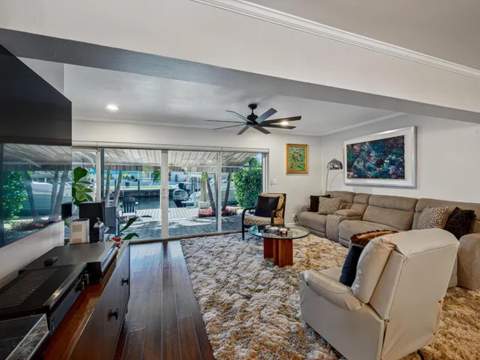2125 NE 17th Terrace, Wilton Manors FL - photo 10 of 46
