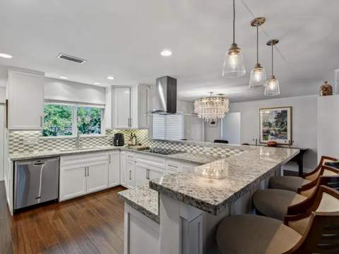2125 NE 17th Terrace, Wilton Manors FL - photo 7 of 46