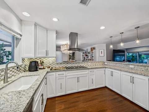 2125 NE 17th Terrace, Wilton Manors FL - photo 8 of 46
