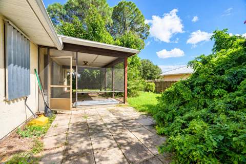 456 NW Placid Avenue, Port St. Lucie FL - photo 16 of 17