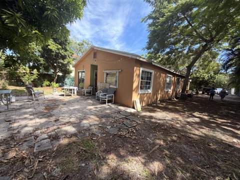 1122 SW 7th Avenue, Delray Beach FL - photo 9 of 14