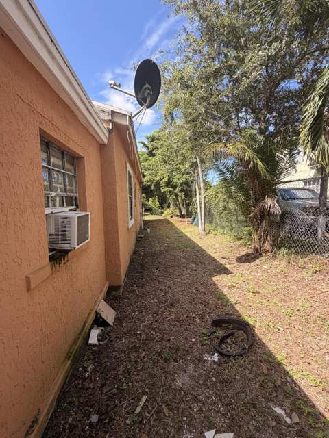 1122 SW 7th Avenue, Delray Beach FL - photo 12 of 14